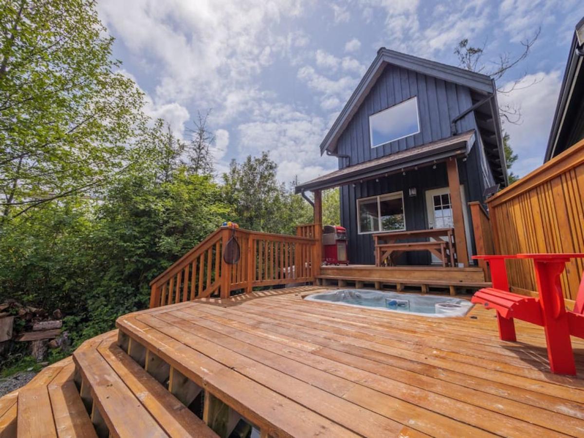 Bear Coast, Cabin With Hot Tub, Patio, And Waterview Villa Ucluelet Exterior photo