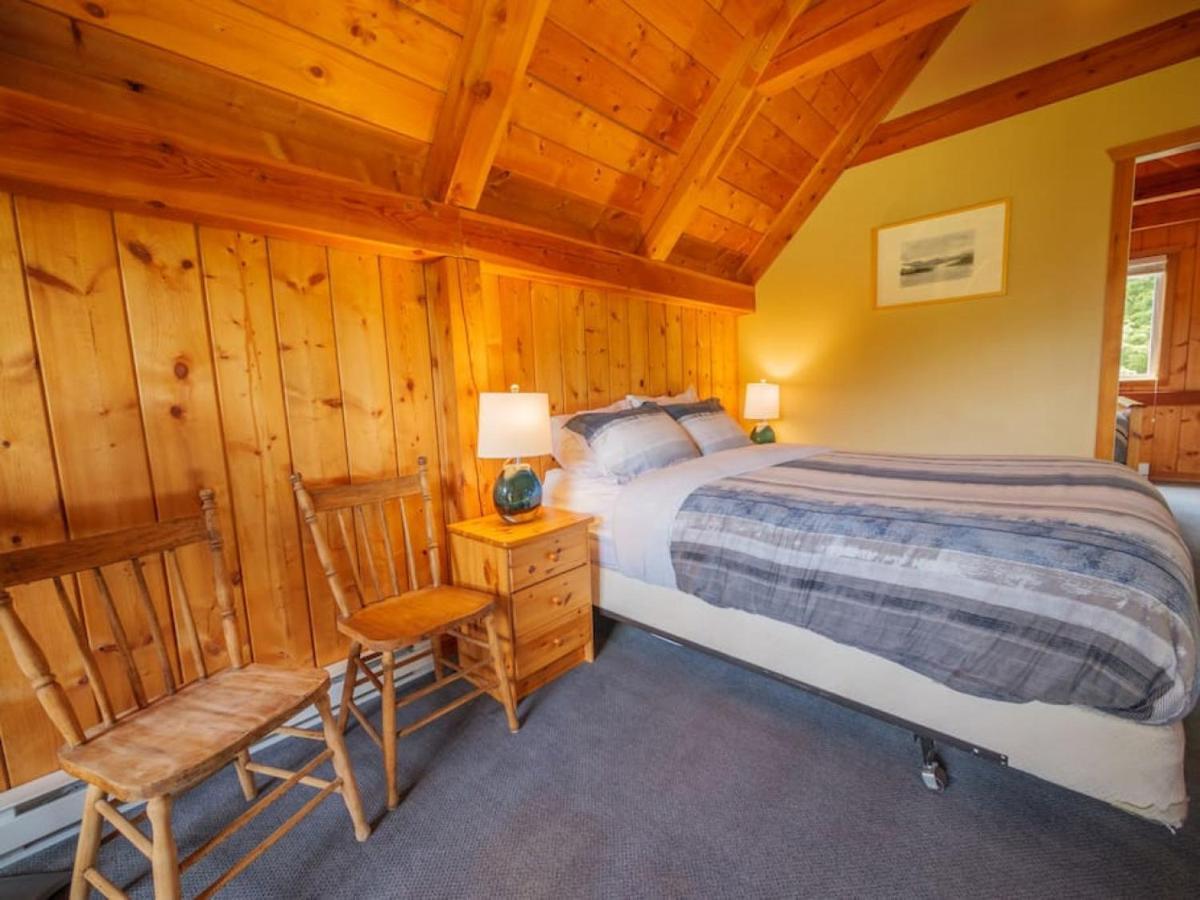 Bear Coast, Cabin With Hot Tub, Patio, And Waterview Villa Ucluelet Exterior photo