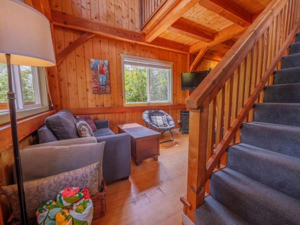 Bear Coast, Cabin With Hot Tub, Patio, And Waterview Villa Ucluelet Exterior photo