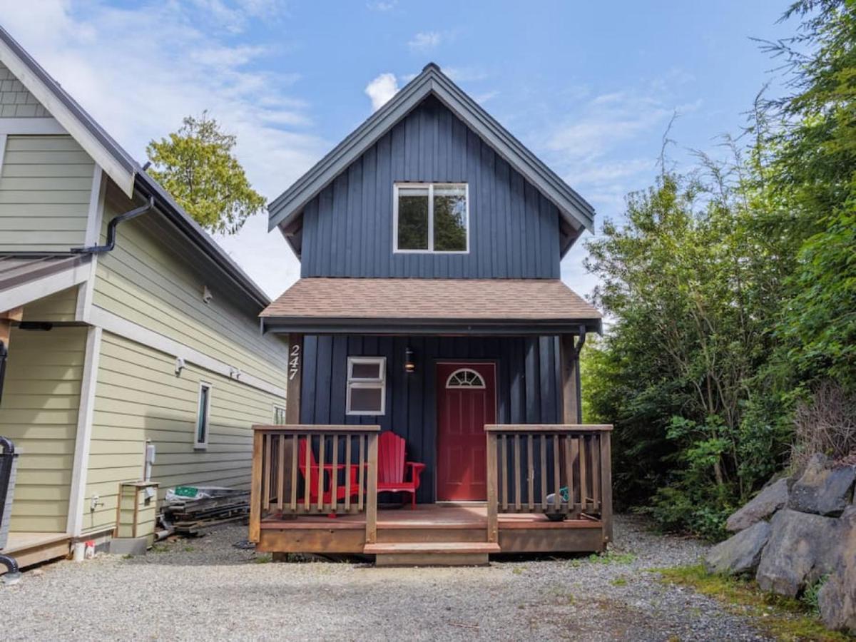 Bear Coast, Cabin With Hot Tub, Patio, And Waterview Villa Ucluelet Exterior photo